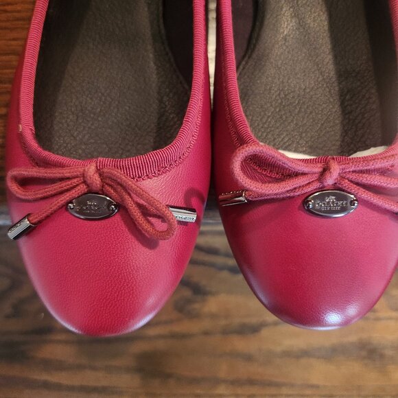 NEW IN BOX-Coach Lara 100% Leather Ballet Flats-Red-Black Cherry-Size 8 - Picture 2 of 13
